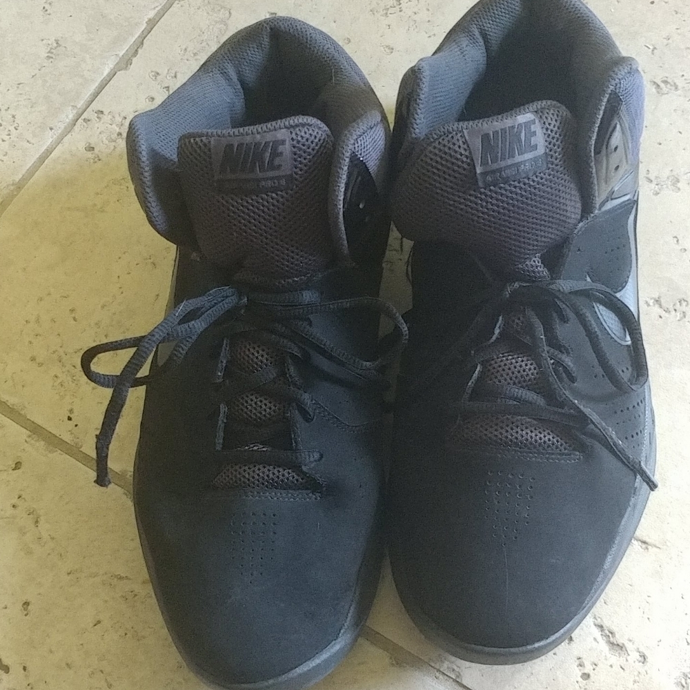 Nike - Picture 5 of 13